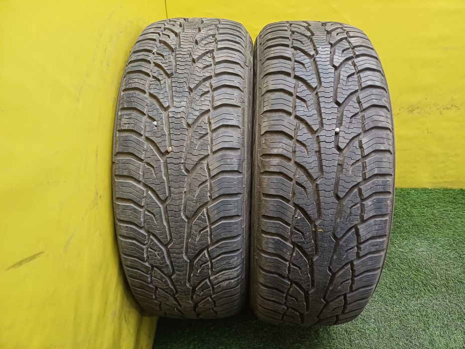 Шины 205/55 R16 Uniroyal пара.