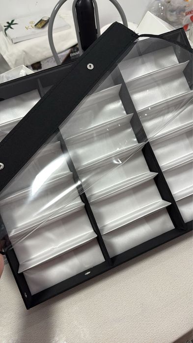 Продаётся кейс(органайзер) для очков