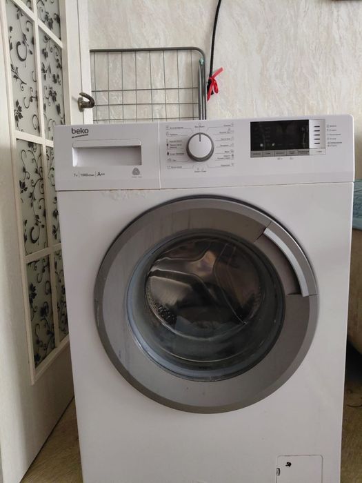 Продам стиральную машину
