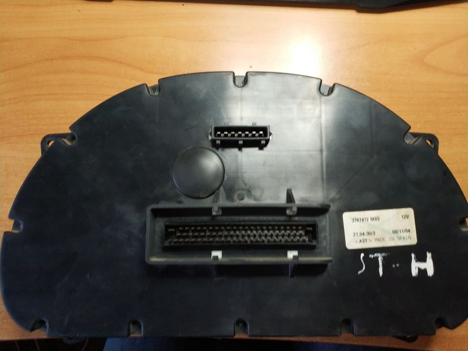 Дисплей за Трактор Massey Ferguson 6470 / 7400 (2004 - 2008) десен!