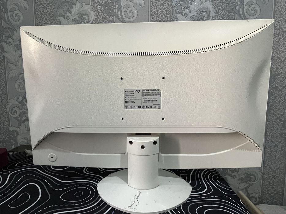 Монитор 27 дюйм.