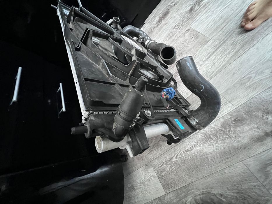 Радиатор в сборке на Jaecoo J7