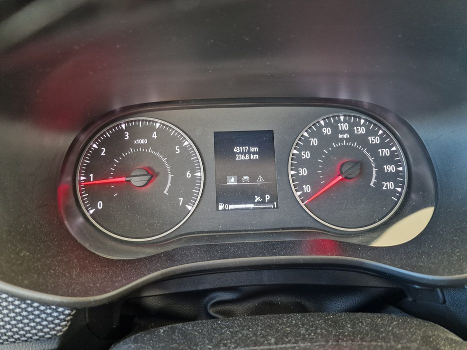 Vând Dacia Logan automată, 2024