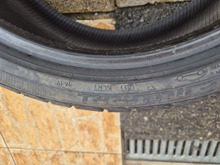 Vând cauciucuri 225/40/18 M+S 2 buc noi nouțe imp Germania