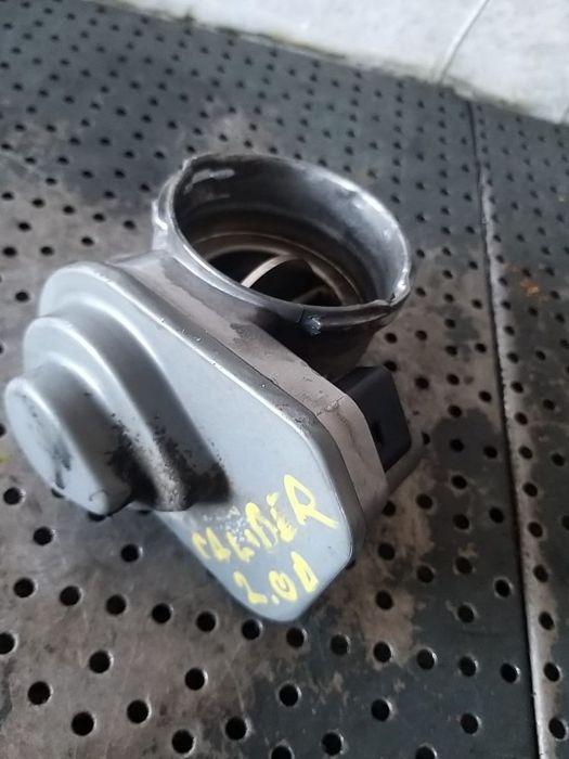 Clapeta acceleratie 2.0 crd dodge caliber 038128063m