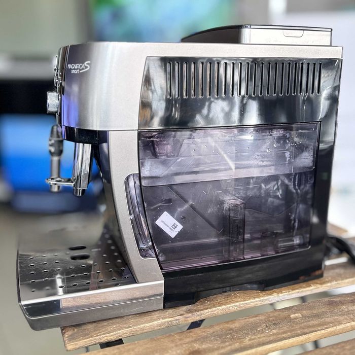 Кафемашина Delonghi Magnifica S Smart