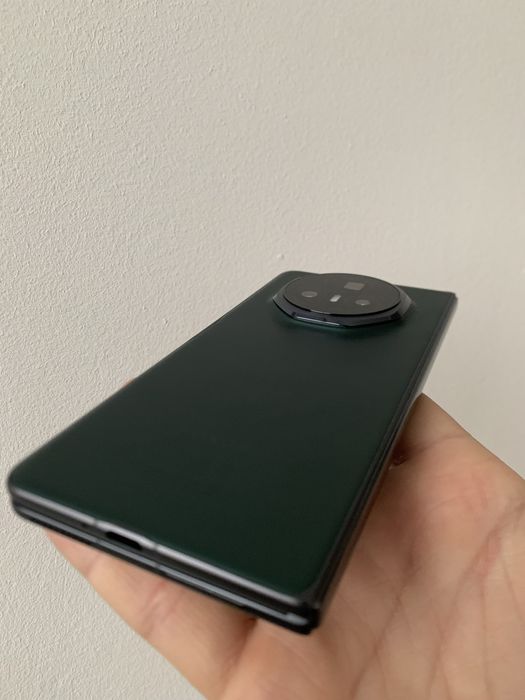 Honor magic v3 fold 512GB Nou schimb cu Iphone