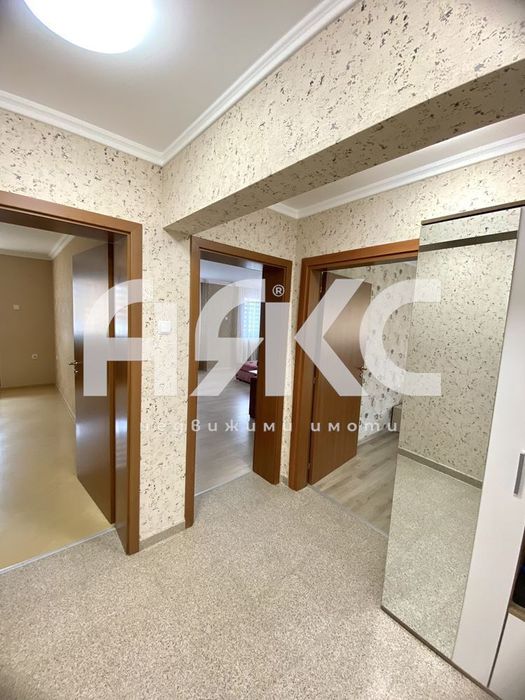 Дава се под наем Етаж от къща в София, Требич - 100 кв.м за 757.86 € - Снимка #7