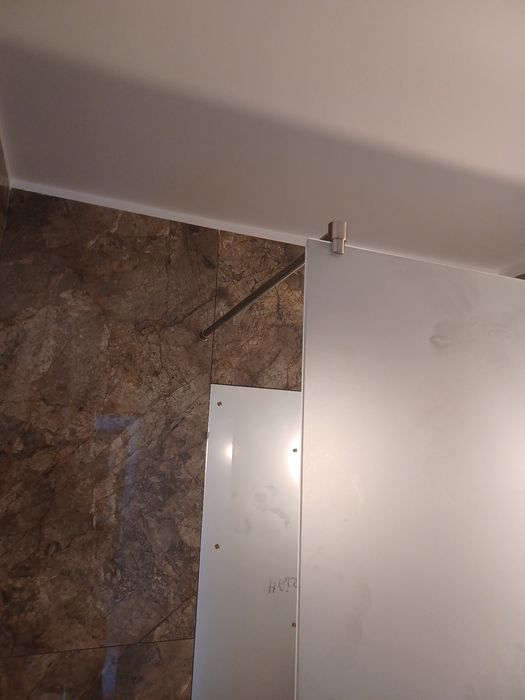 Usi sticla,cabine dus,compartimentari