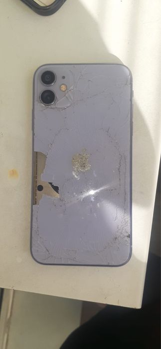 Продам айфон 11 с дефектами или обмен на Х-хр