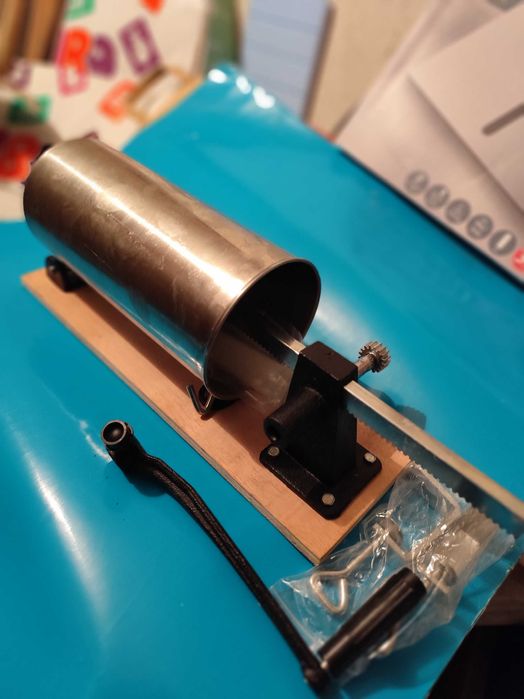 Машина за пълнене на суджуци и наденици