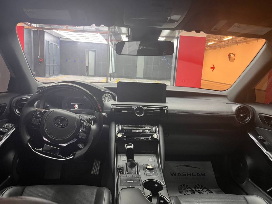 Lexus is300 f-sport
