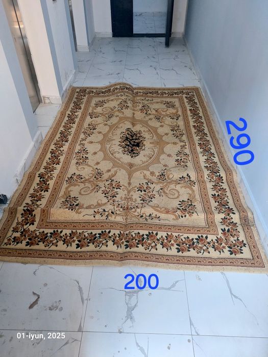 Гиламлар. 4та гилам. Размерлари расмда курсатилган.