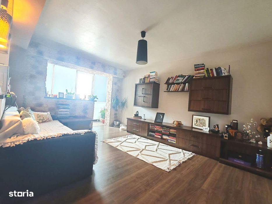 Apartament 2 camere Ultracentral-Pitesti, renovat, mobilat, centrala — fotografia 3