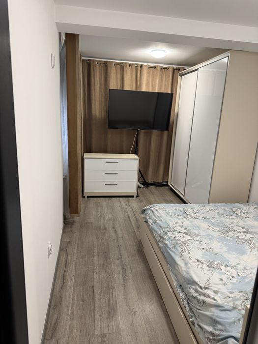 Apartament 3 camere, strada Caracal, Happy Residence