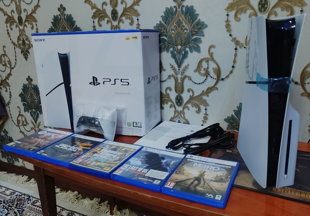 Playstation 5 Slim CD new