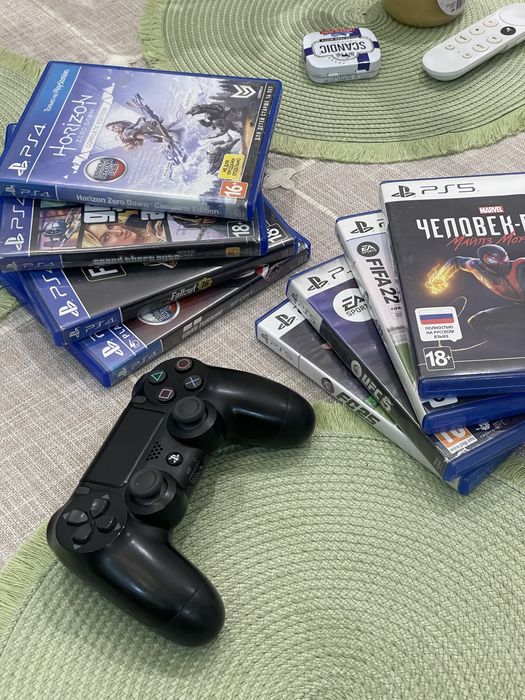 Sony Playstation 4 Slim, PS4, PS5 + диски