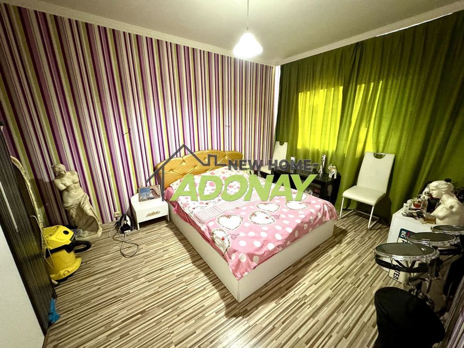 Продава се Тристаен апартамент в Пловдив, Кючук Париж - 64 кв.м за 1750 €/кв.м - Снимка #1