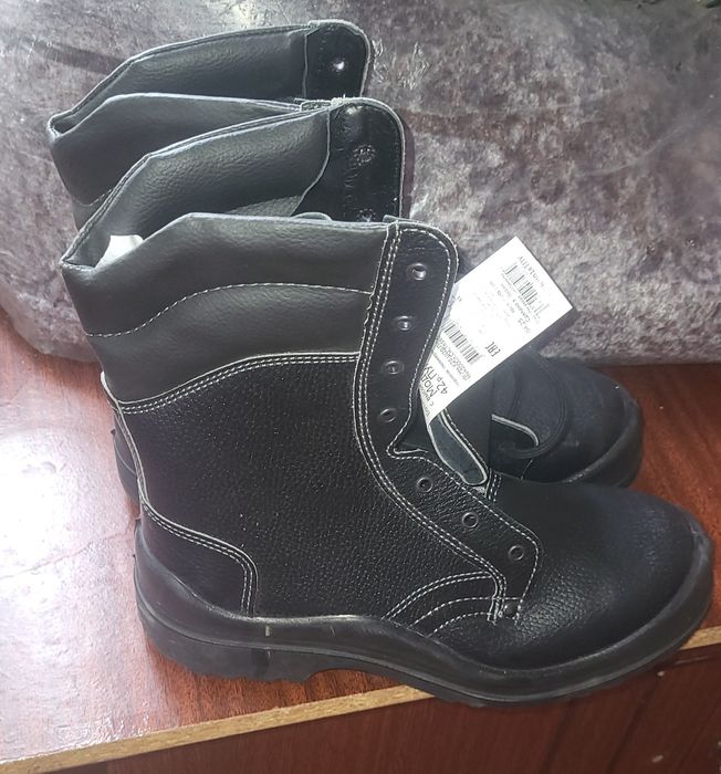 Продам демисезонные берцы