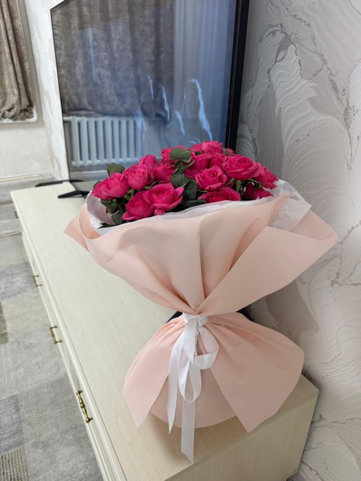 букет кустовых роз