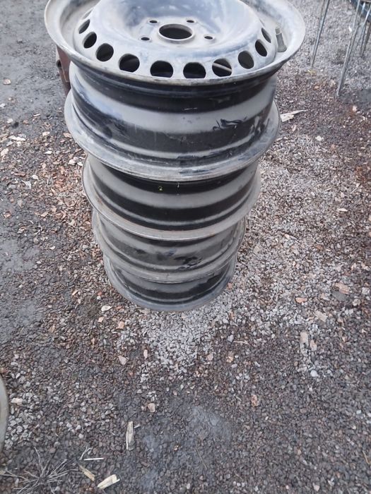 Продам железные диски на Р16