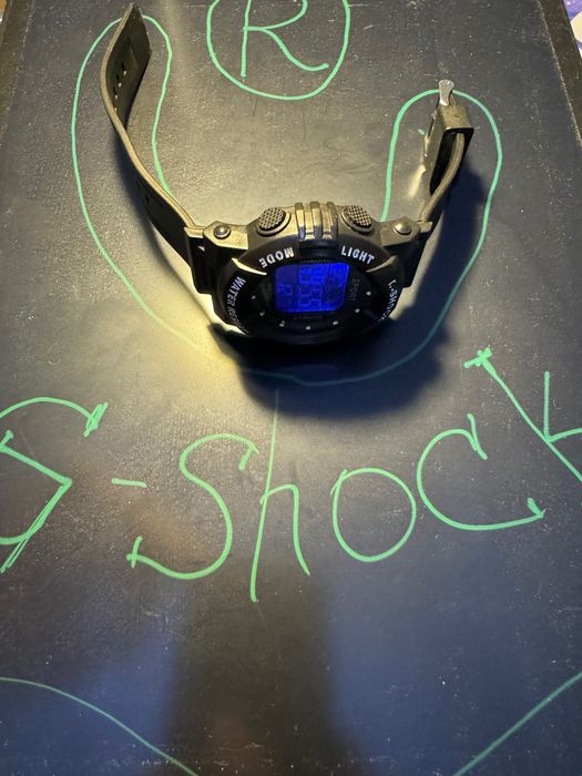 Продаю часы наручные R-Shock