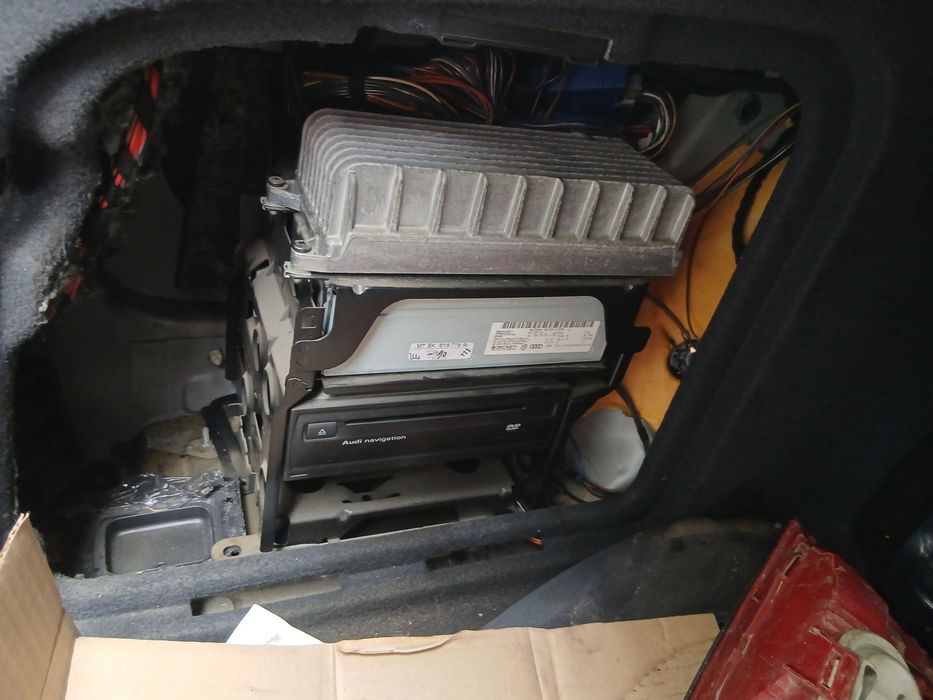 Amplificator audio AUDI A6 (4F2, C6) facelift [Fabr 2004-2010] OEM