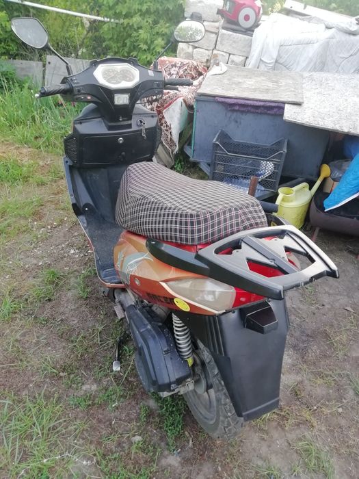Скутер 150 куб продам звоните