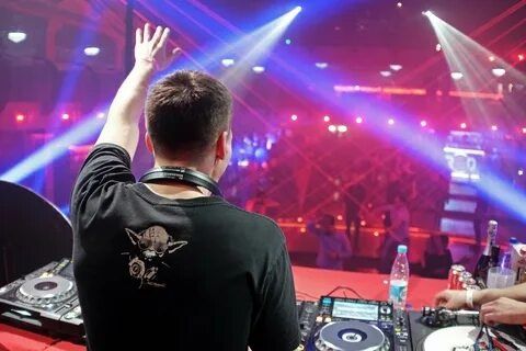 Диджей ва аппарат хизматларини таклиф киламиз