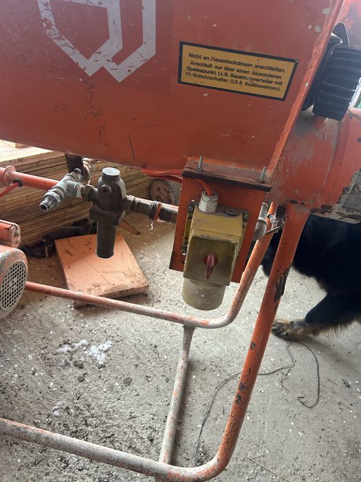 Vând malaxor continuu PFT HM 2000