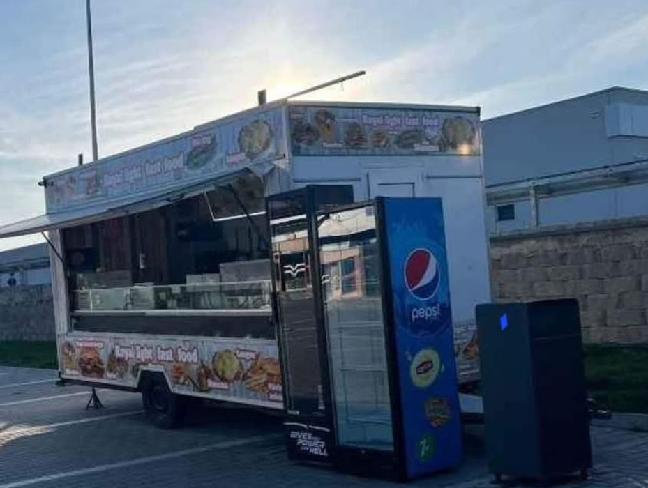 Food truck de vanzare