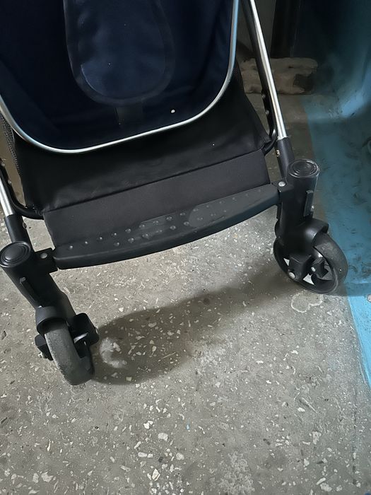 Продам детскую кольяску
