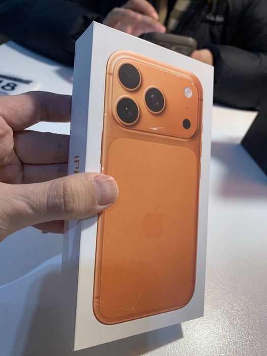 Iphone 17pro запечатанный 256гб