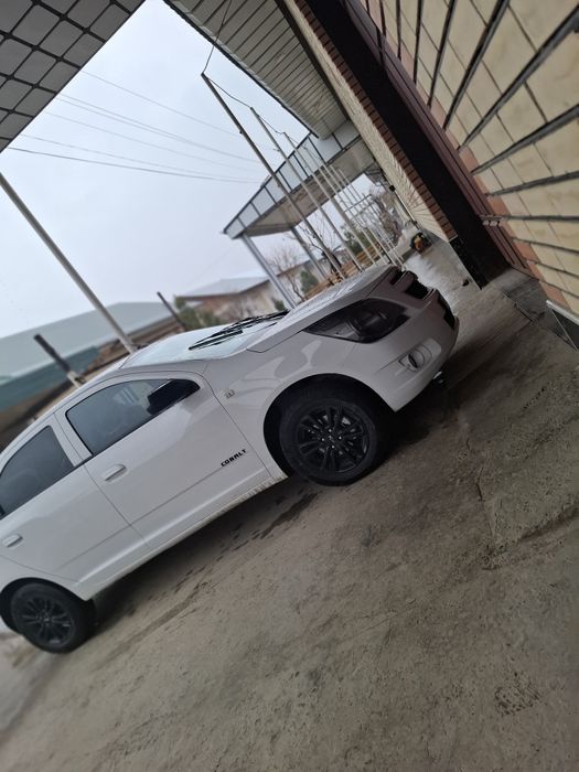 Шевралет Кобальт