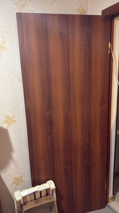 Продаются двери срочно