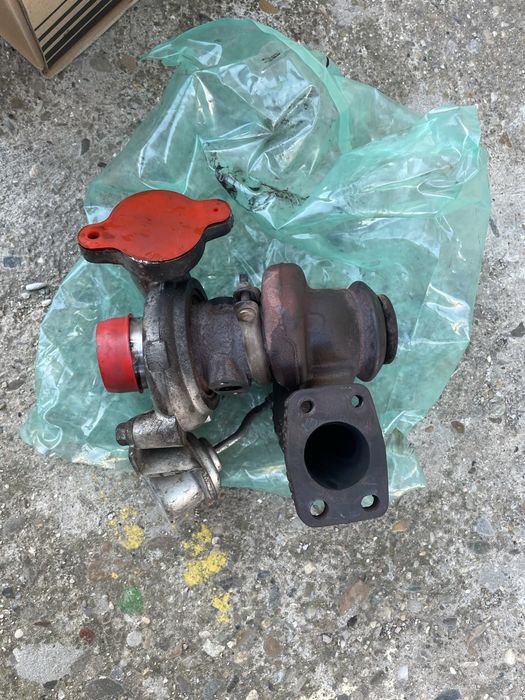 Turbina (turbosuflanta) demontata de pe Citroen Jumpy 1,6 hdi 90 cai