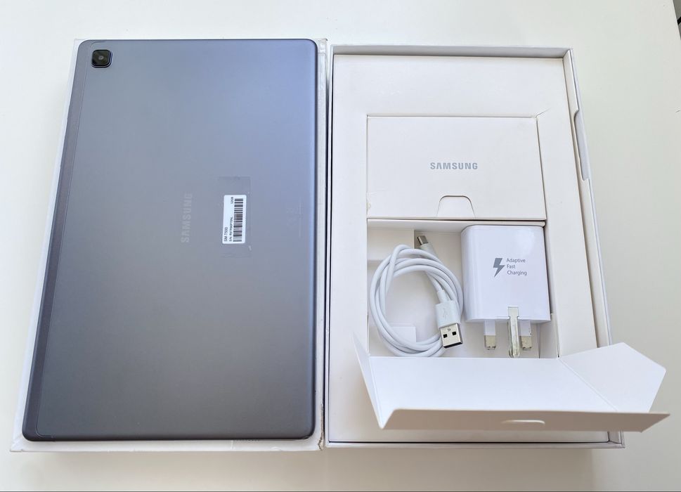 Tableta Samsung Galaxy Tab A7 (SM-T500) 32GB Wi-Fi – Pachet Complet, Ca Nouă
