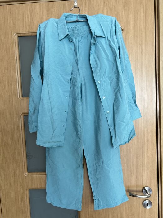 Комплект от две части