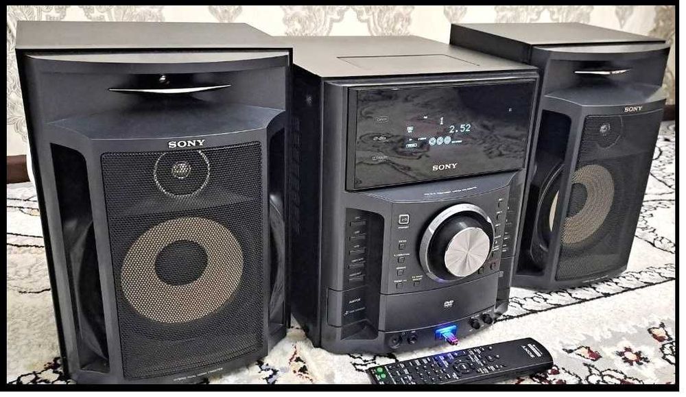Продаётся Муз центр Sony (HCD-MHC - GZR 777 D)