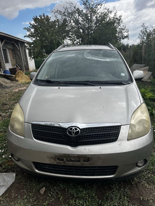 Toyota Corolla verso 2.0 d4d 90 к.с