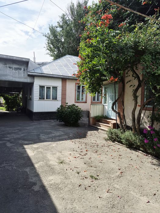 Продам дом в мкр шапагат( заря востока)