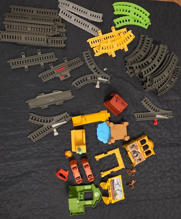 Colectie locomotive pe baterii Thomas&Friends