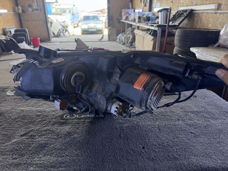 Фара SUBARU outback