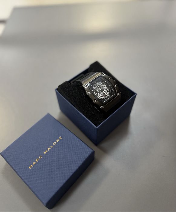 Часовник Marc Malone
