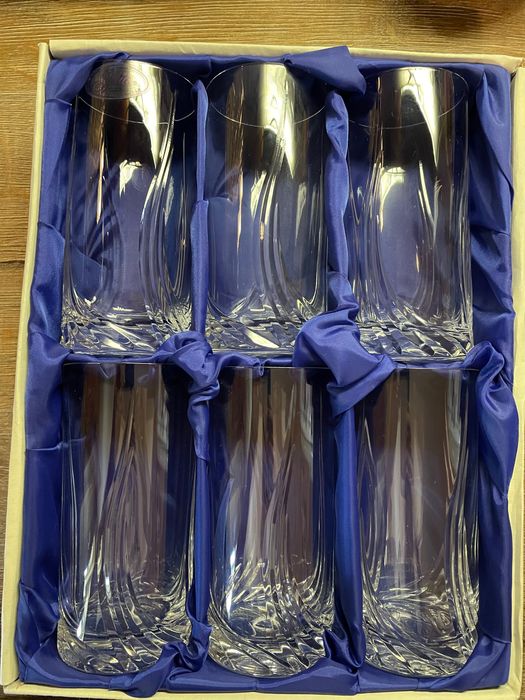 Чаши, плата, подноси