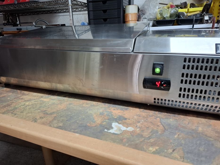 Salatiera rece pizza