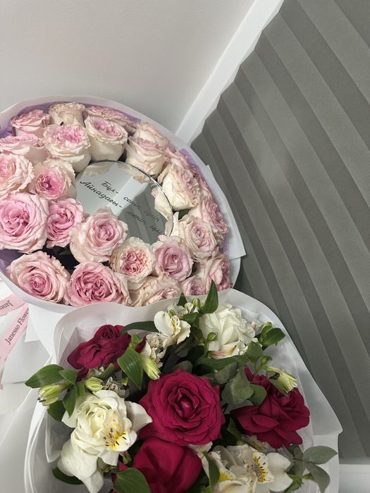 Букет ‘Бұл сенің гүлің, айнадағы менің гүлім’ гүл