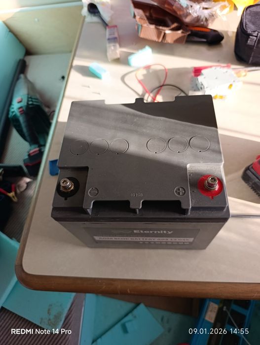 Продавам AGM тягов акумулатор 48ah.