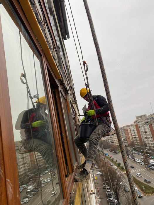 Alpinism utilitar Remus Alpin SRL