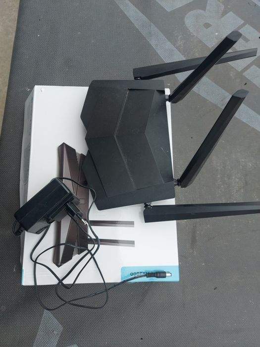 Vând boiler 80 l Tesy în stare buna.